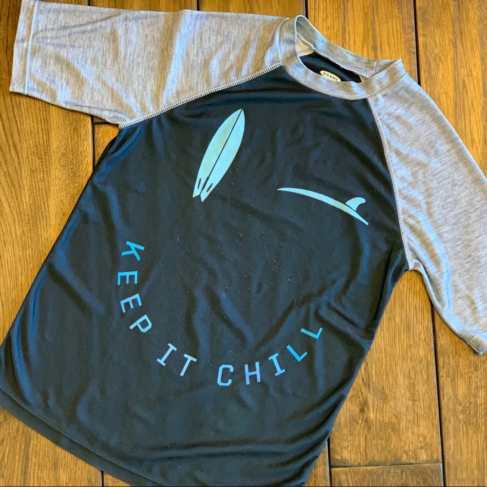 ⚡️2/$25⚡️Old Navy Boys’ Rashguard